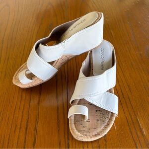 DONALD PLINER Leather wedge white sandals size 6